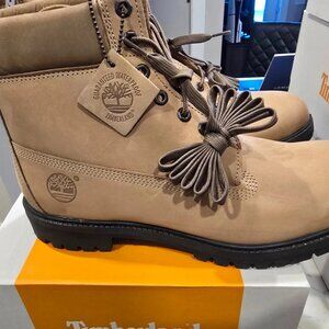 Men's Timberland Premium 6 Waterproof BOOTS Beige Nubuck TB0A2P6W Size 9 NEW